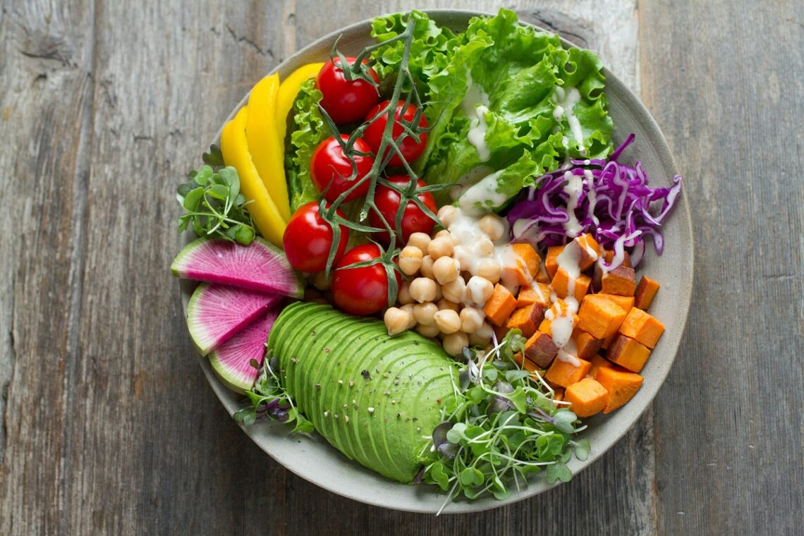 Cosa succede al corpo se mangi vegano per 30 giorni?