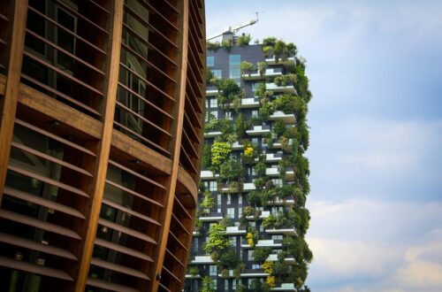 Solo il 37% delle case milanesi ha un parco a 5 minuti: allarme per il verde urbano