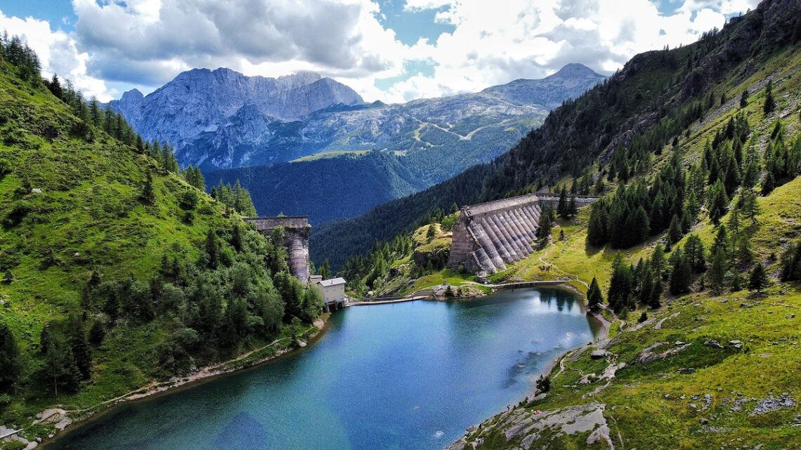 Estate 2025 in cammino: escursioni gratuite con le Guide Alpine lombarde