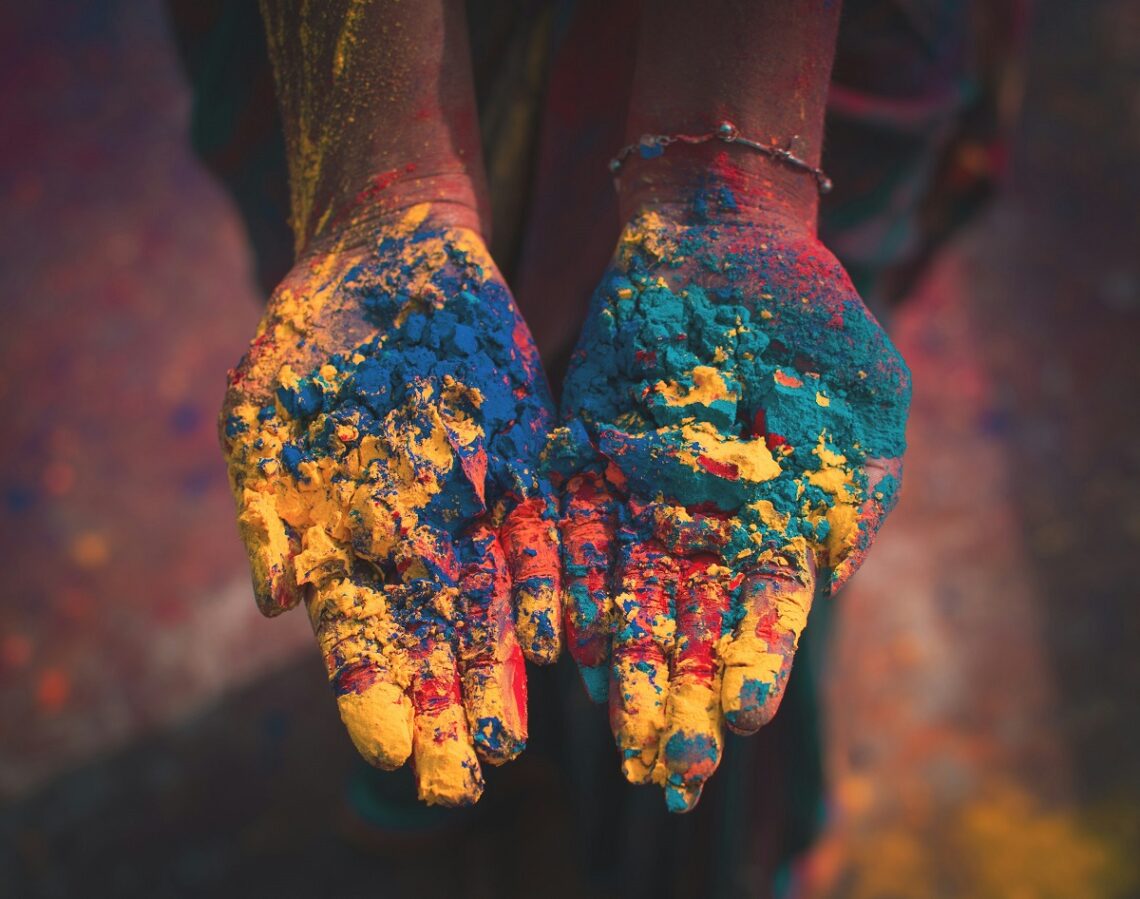 Il valore delle mani: tornare al fai da te può aiutare a vivere meglio