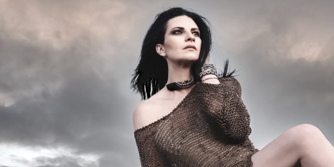 Laura Pausini torna a calcare la scena musicale con Io canto 2
