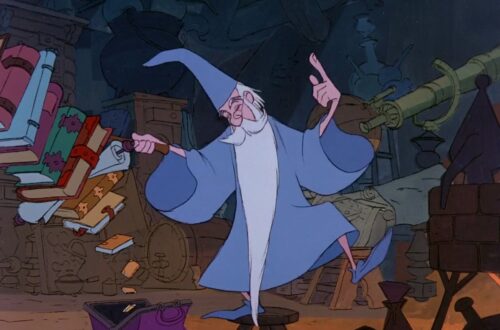 Caratteristiche di Mago Merlino nel film La Spada nella Roccia